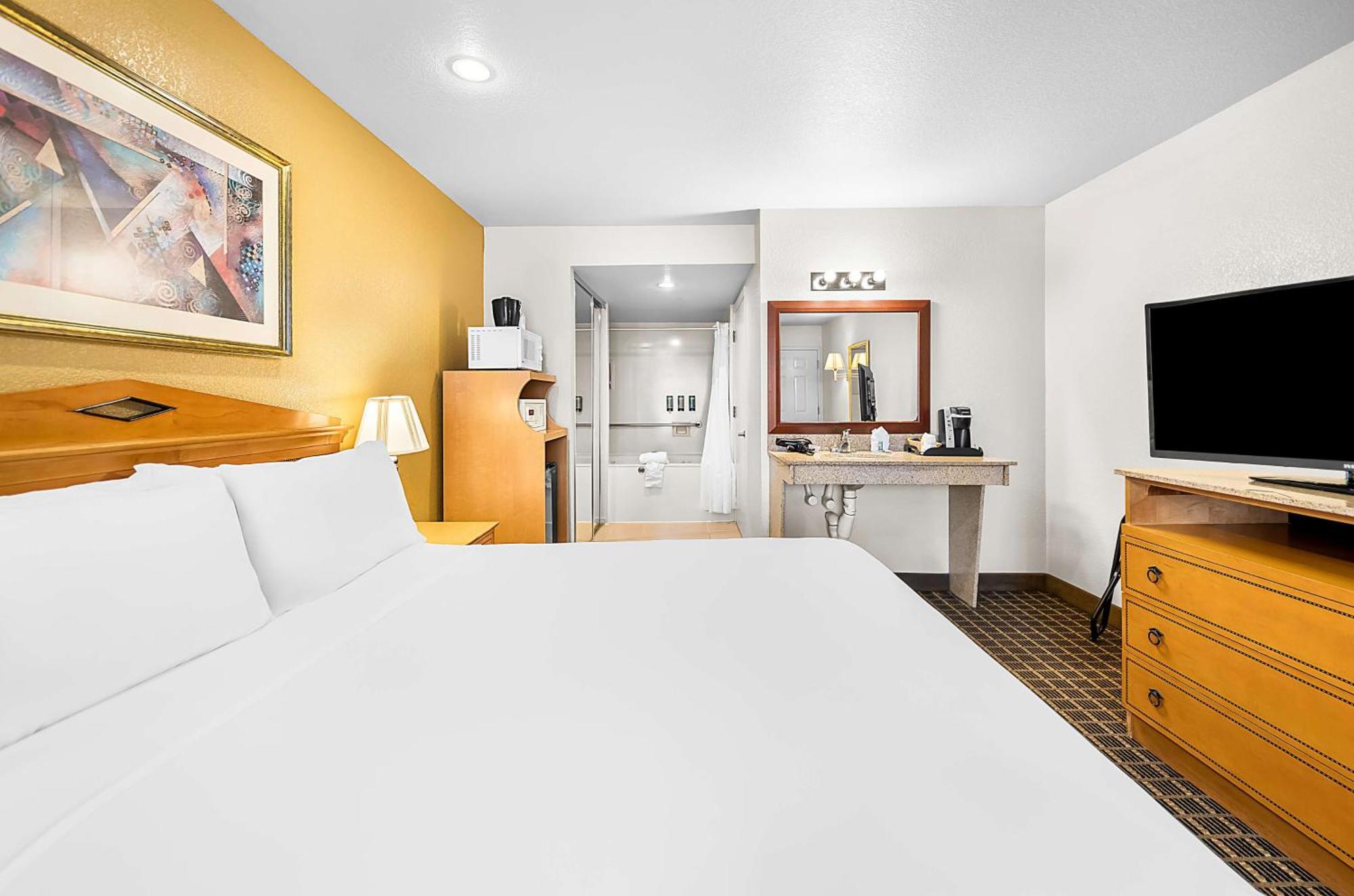 Surestayplus Hotel By Best Western San Jose Central City Экстерьер фото
