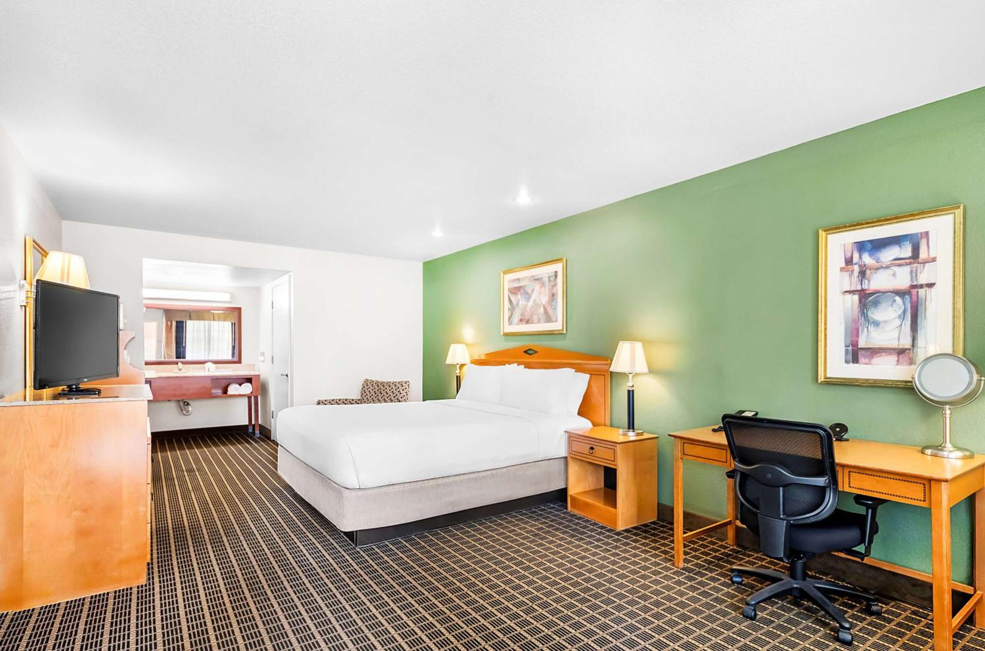 Surestayplus Hotel By Best Western San Jose Central City Экстерьер фото